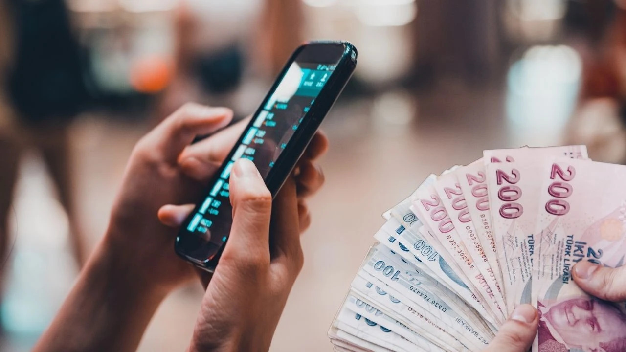 Akıllı telefon pazarında deprem: Dev zam dalgası başlıyor