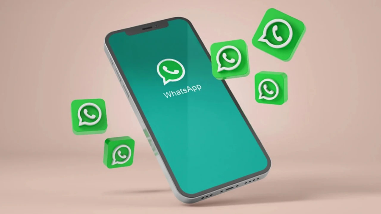 Instagram özelliği Whatsapp’ ta! durumlara emoji şoku 